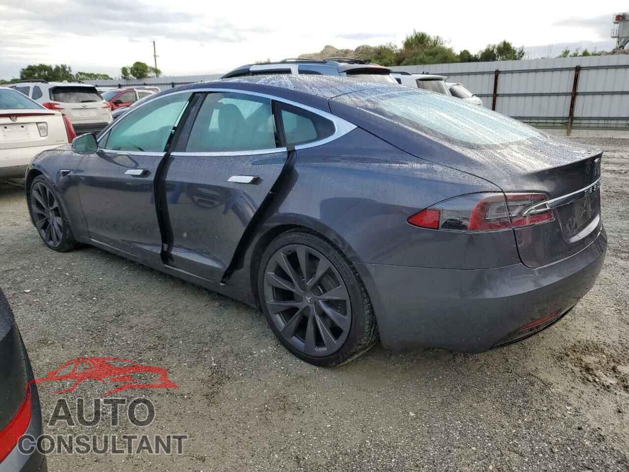 TESLA MODEL S 2020 - 5YJSA1E2XLF413121