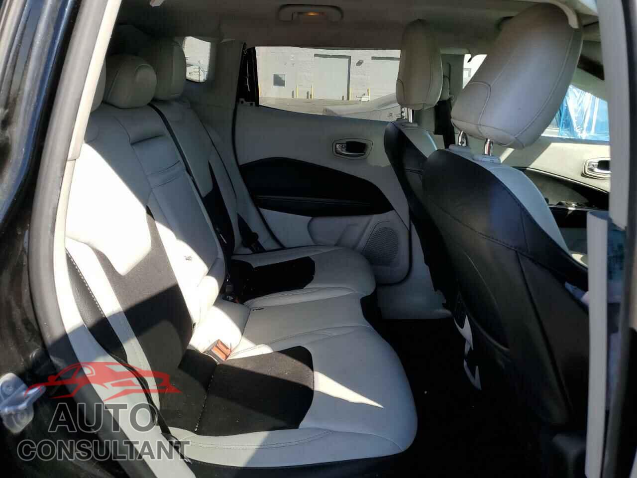 JEEP COMPASS 2018 - 3C4NJCBB7JT489682