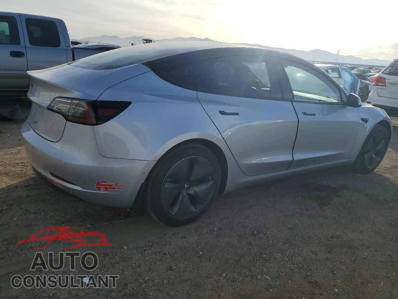 TESLA MODEL 3 2018 - 5YJ3E1EA1JF004101