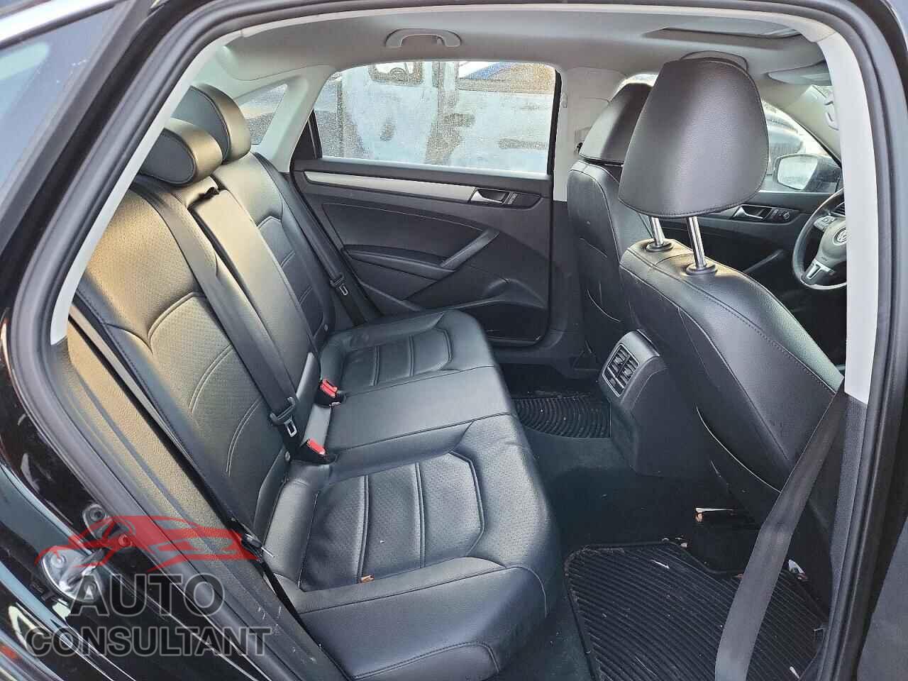 VOLKSWAGEN PASSAT 2014 - 1VWBN7A38EC002058