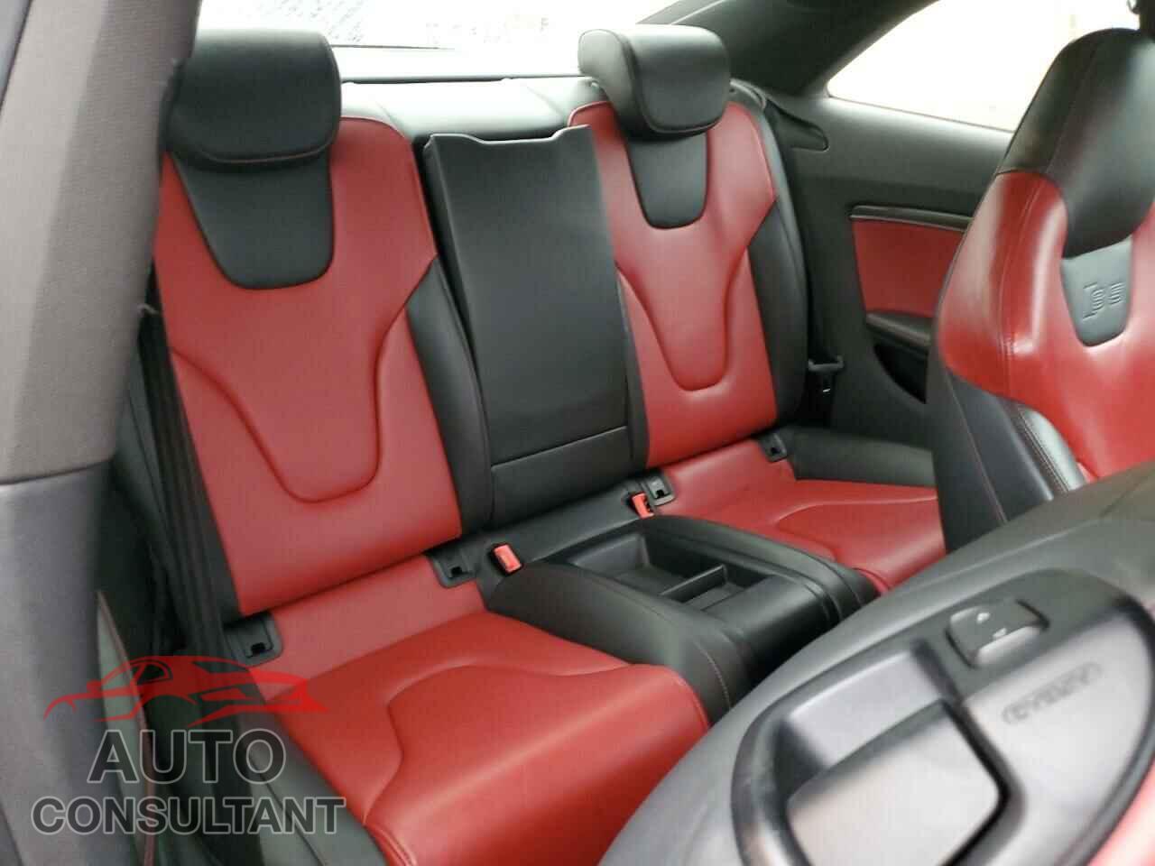 AUDI S5/RS5 2014 - WAUCGAFR3EA024957