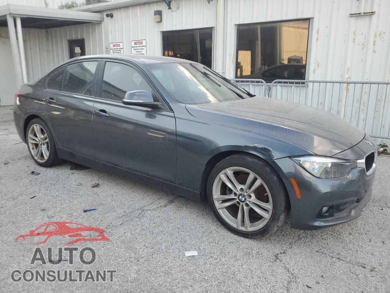 BMW 3 SERIES 2016 - WBA8E1G56GNU11649