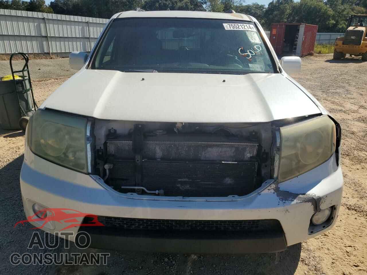 HONDA PILOT 2011 - 5FNYF4H94BB010885