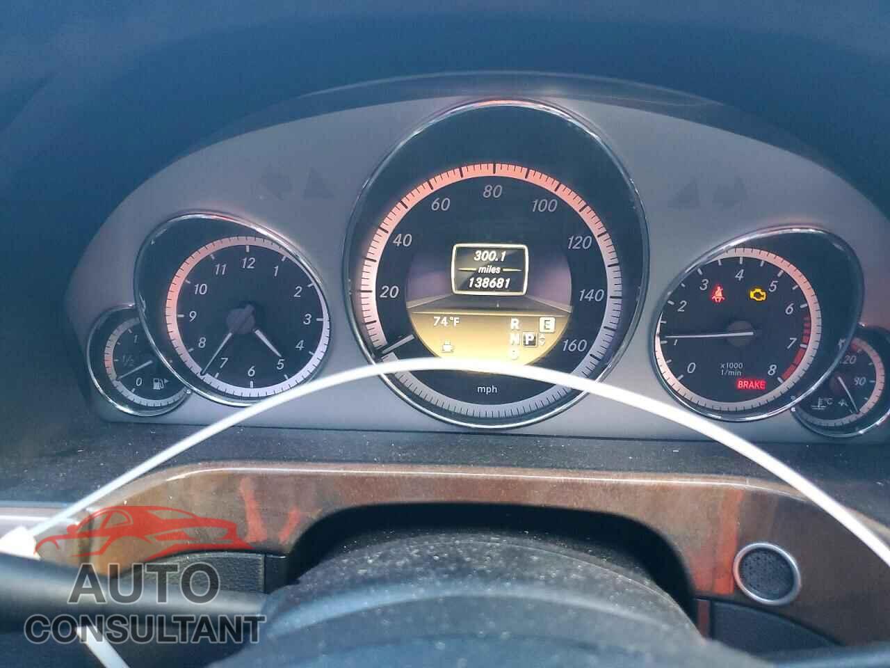 MERCEDES-BENZ E-CLASS 2012 - WDDHF5KB1CA585740
