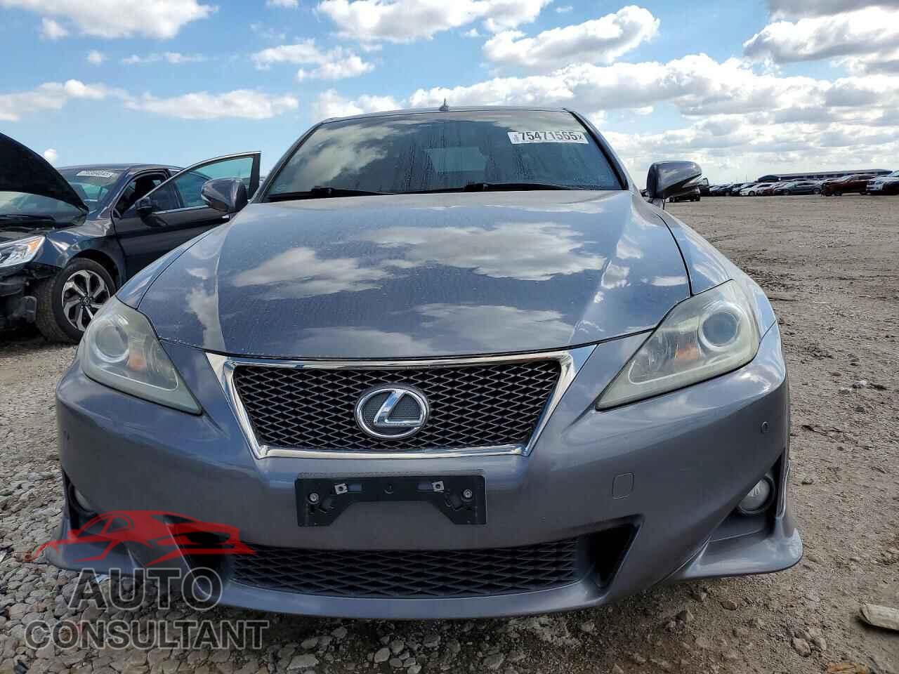 LEXUS IS 2015 - JTHFE2C25F2511123