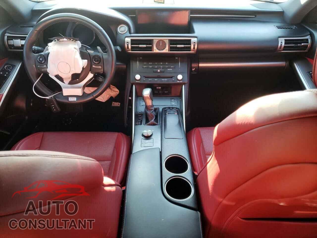 LEXUS IS 2015 - JTHCE1D26F5010087