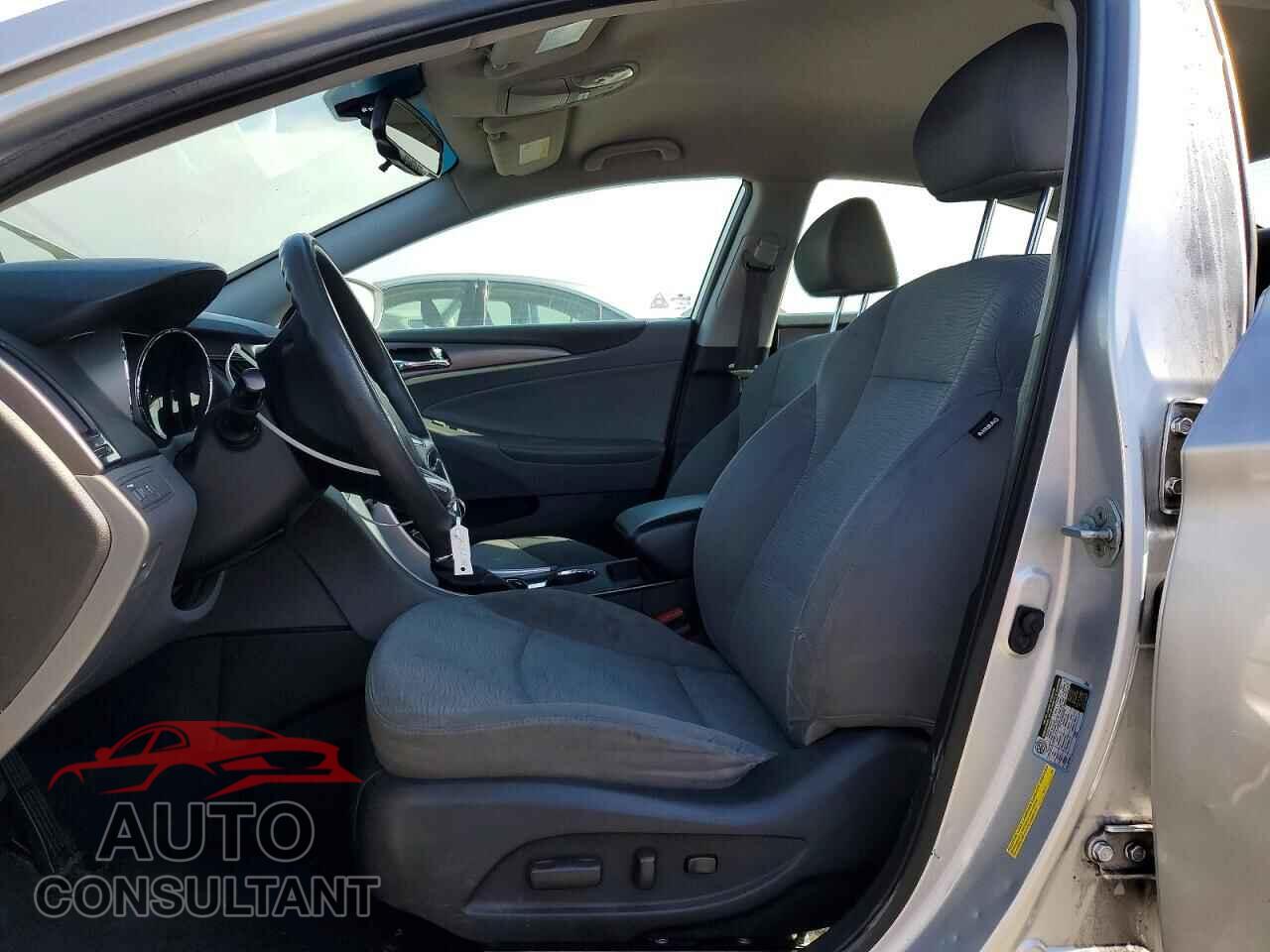 HYUNDAI SONATA 2012 - KMHEC4A44CA033499