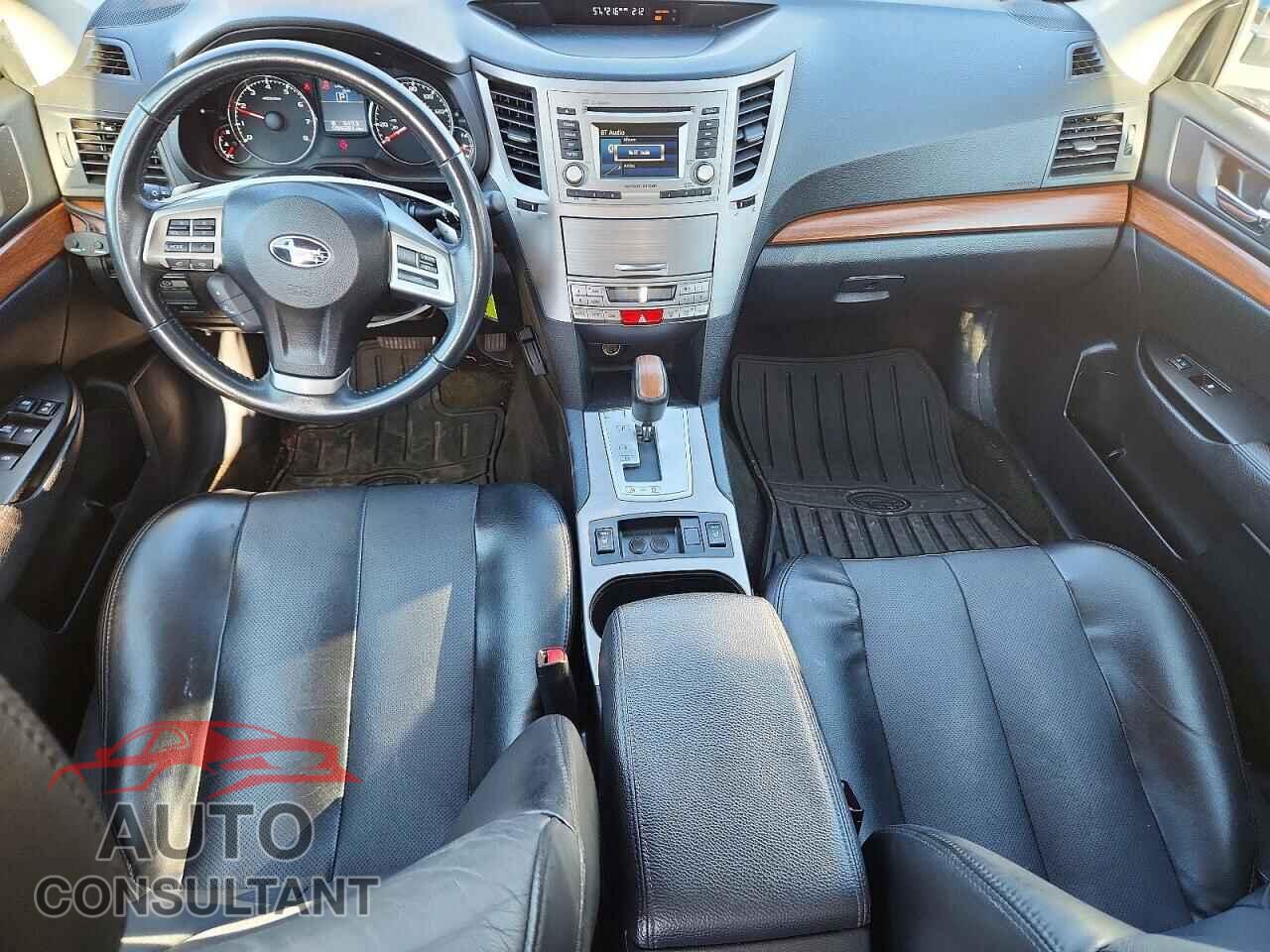 SUBARU OUTBACK 2014 - 4S4BRBKC8E3254784