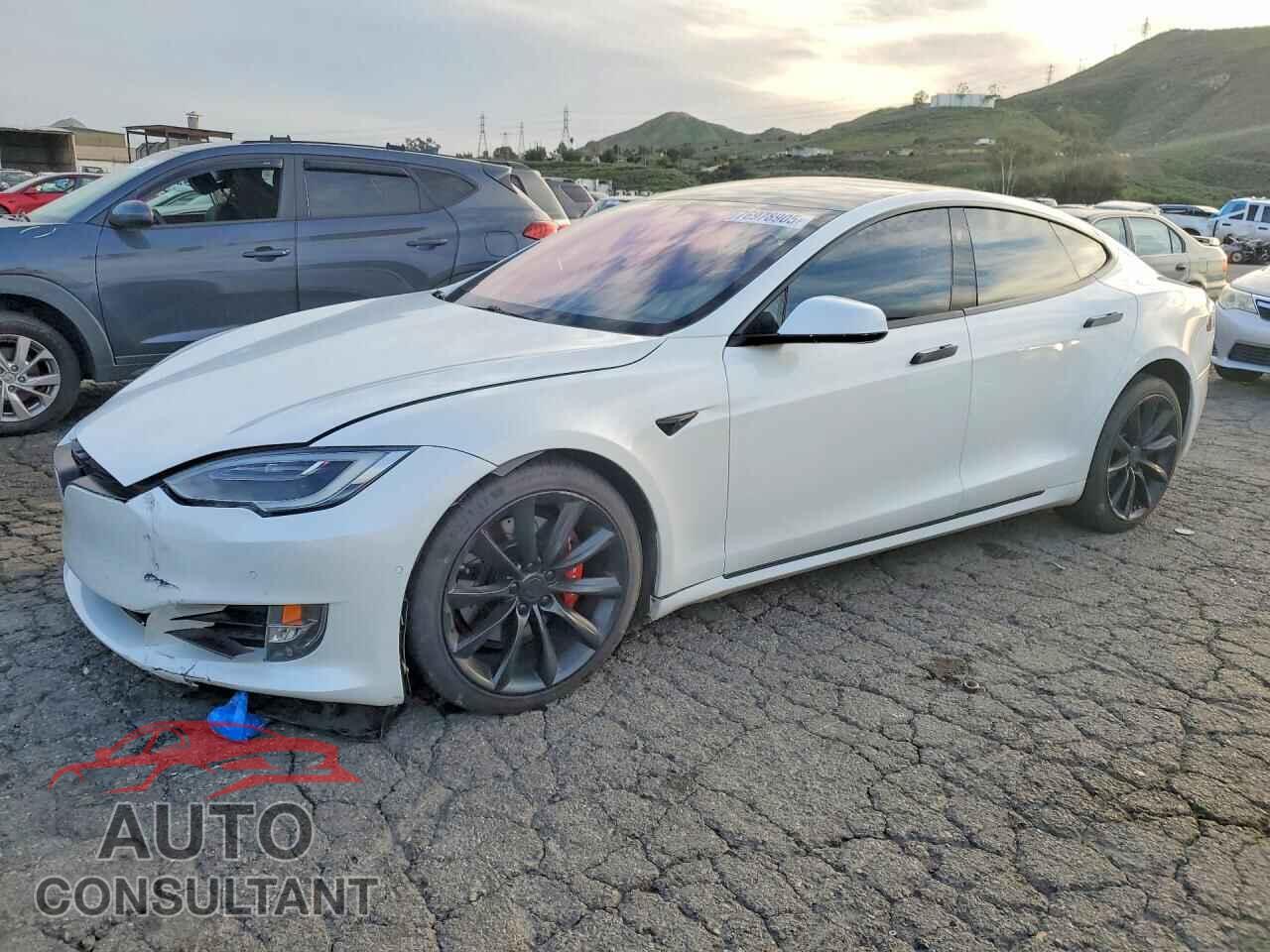 TESLA MODEL S 2017 - 5YJSA1E23HF191481