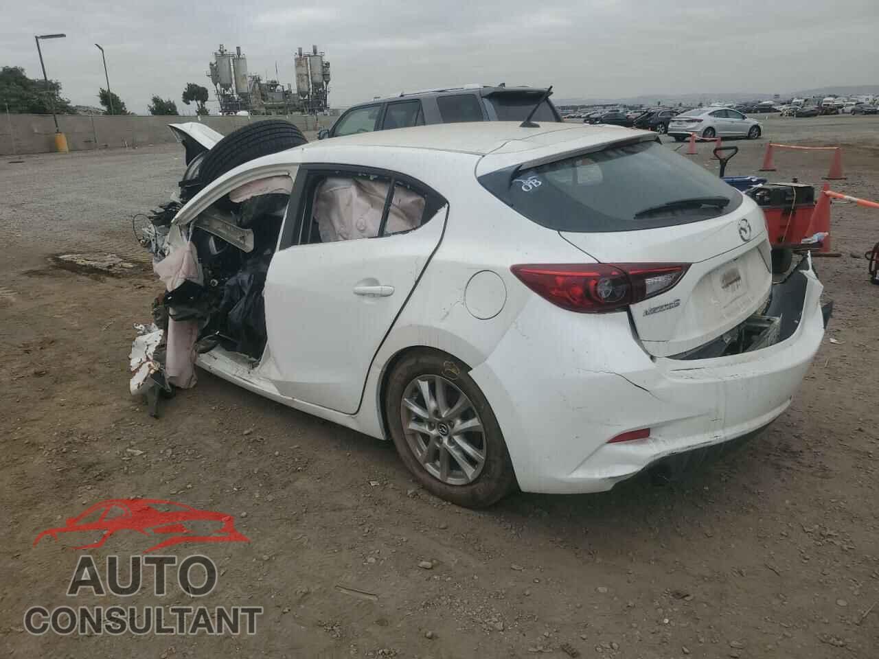 MAZDA 3 2017 - 3MZBN1K76HM111796