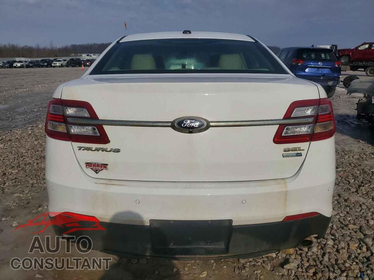 FORD TAURUS 2017 - 1FAHP2H86HG127977