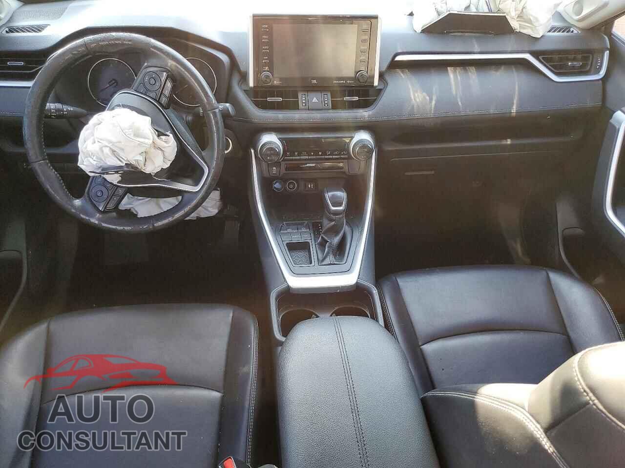 TOYOTA RAV4 2019 - JTMC1RFVXKD500292