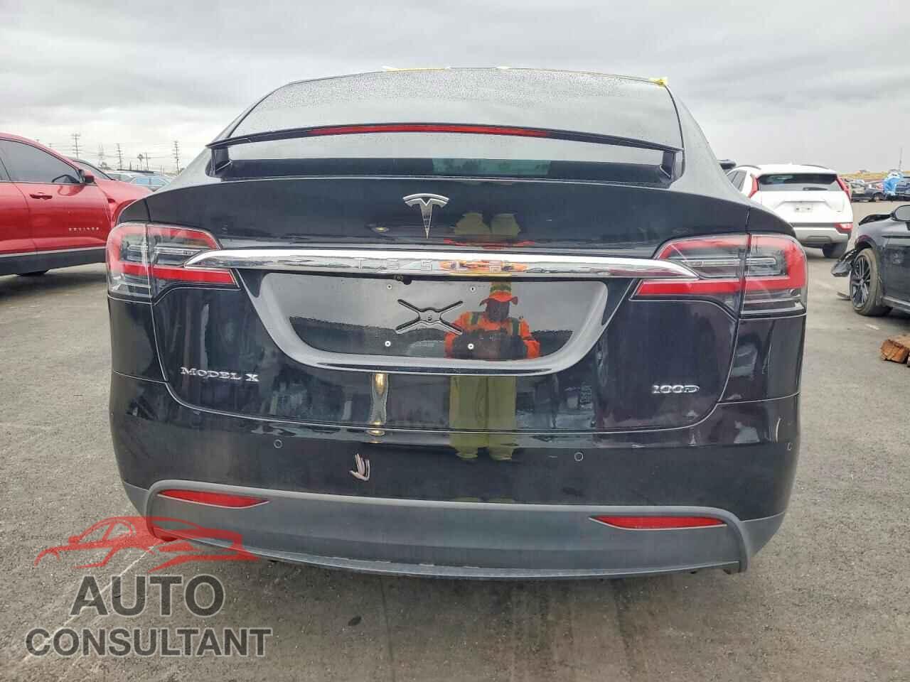 TESLA MODEL X 2017 - 5YJXCBE28HF074565