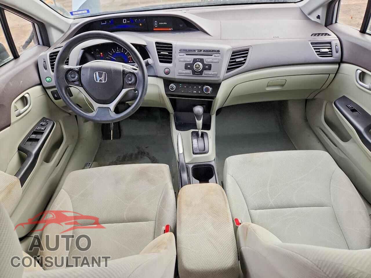 HONDA CIVIC 2012 - 2HGFB2F55CH598445
