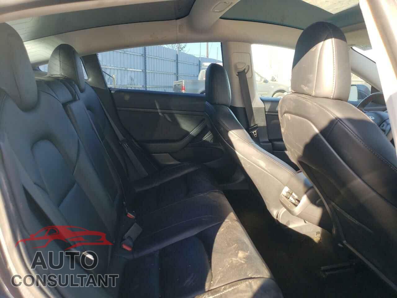 TESLA MODEL 3 2020 - 5YJ3E1EA7LF803660