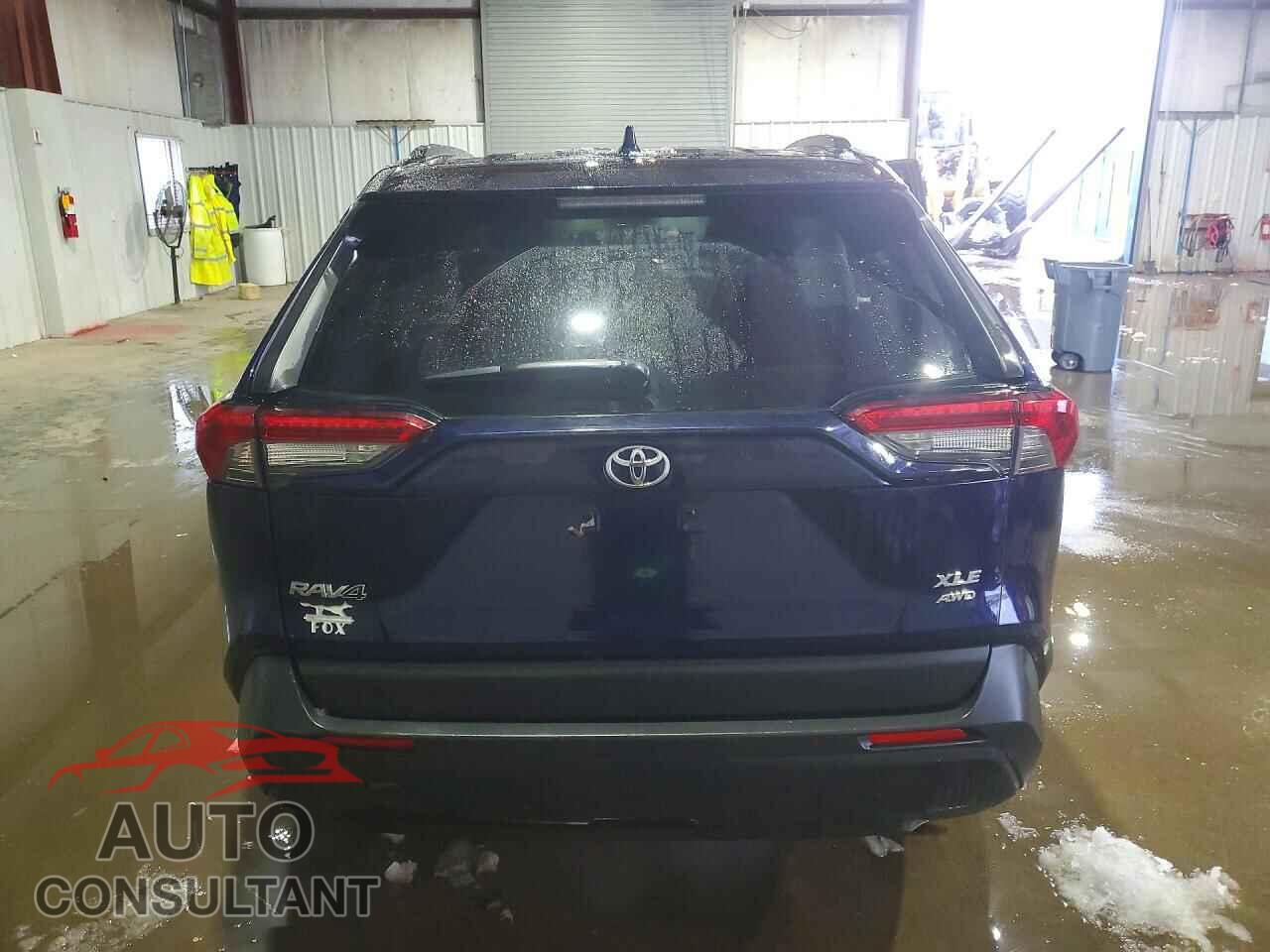 TOYOTA RAV4 2019 - JTMP1RFV8KD506108