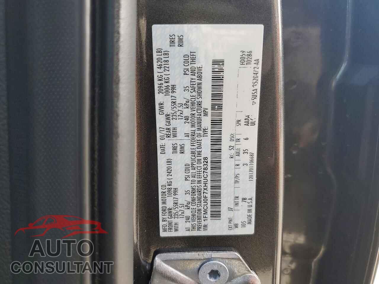FORD ESCAPE 2017 - 1FMCU0F7XHUC78328