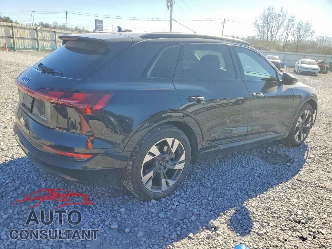 AUDI E-TRON 2021 - WA1AAAGE8MB014371