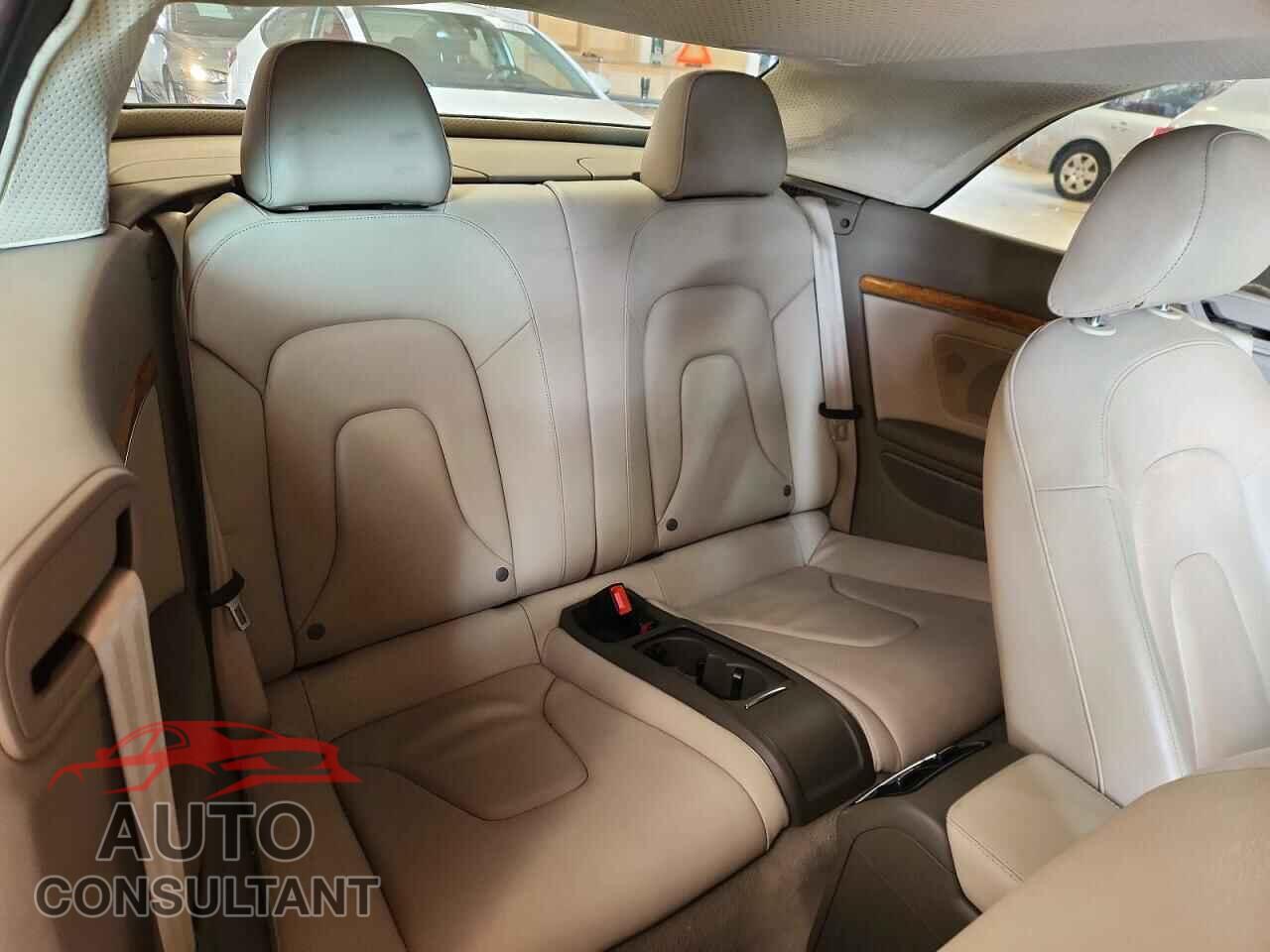 AUDI A5 2010 - WAULFAFHXAN021857
