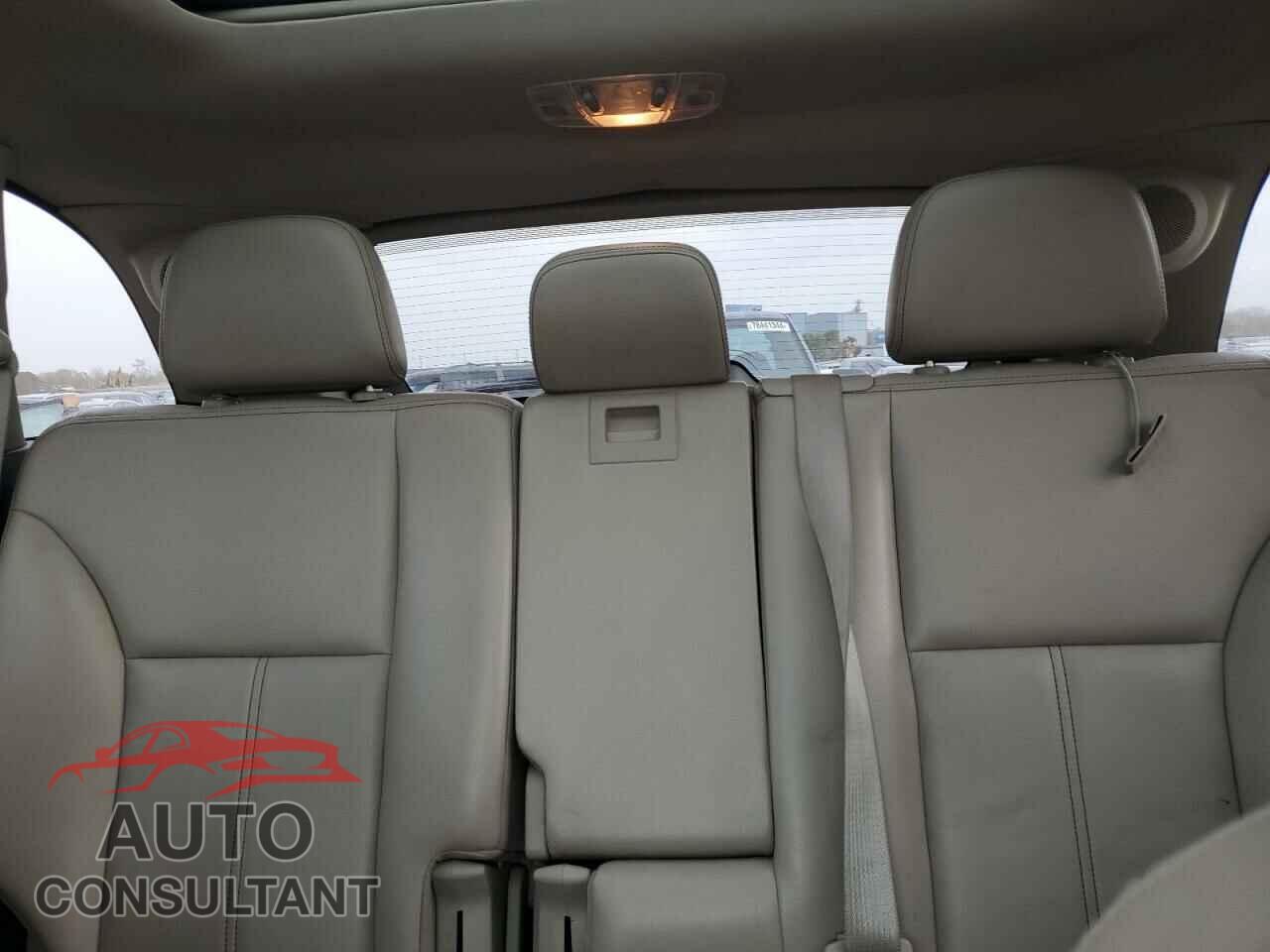 FORD EDGE 2011 - 2FMDK3KC7BBA99174