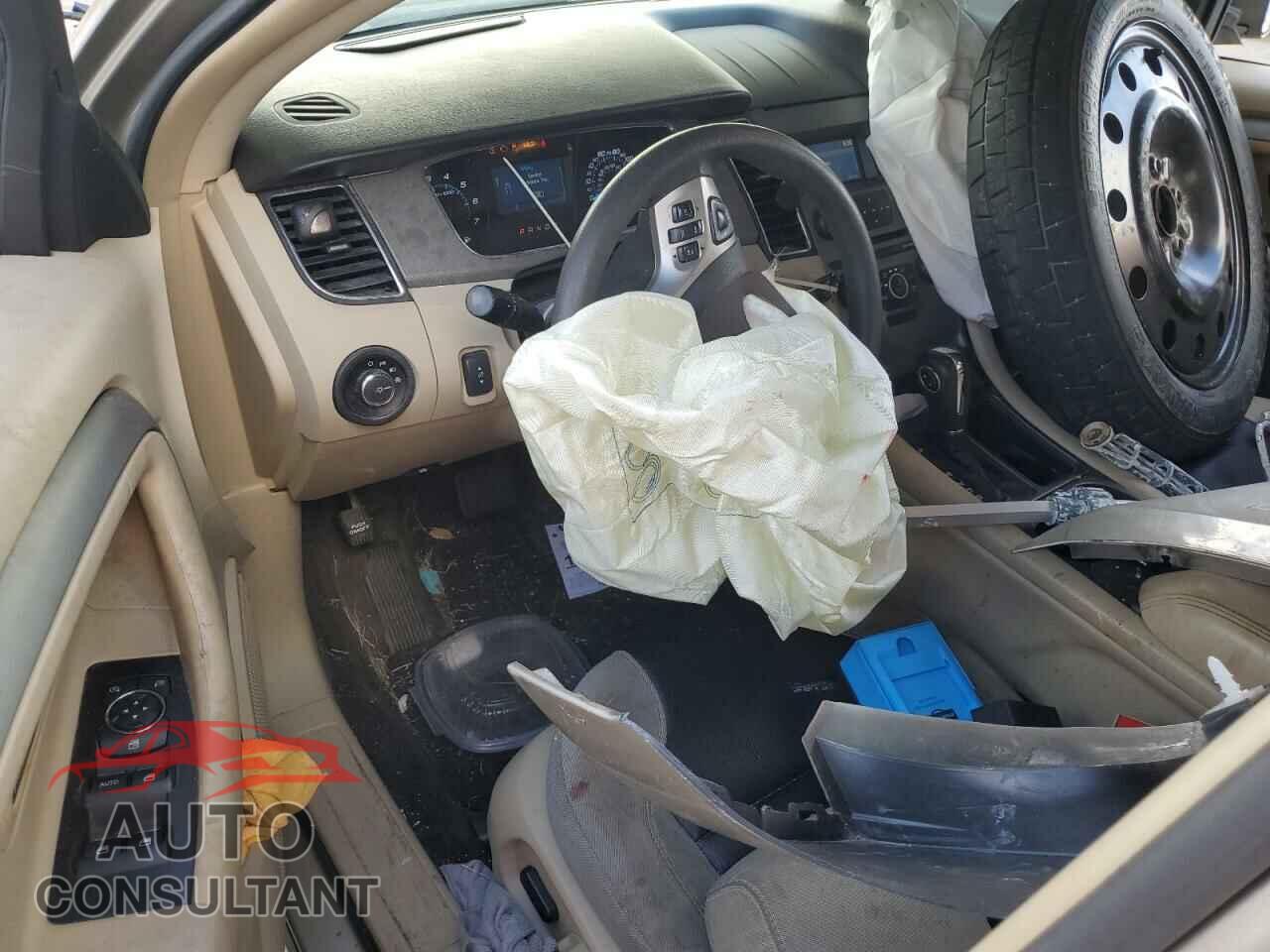 FORD TAURUS 2018 - 1FAHP2D85JG102368
