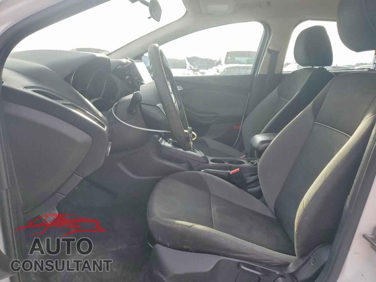 FORD FOCUS 2013 - 1FADP3K22DL355520