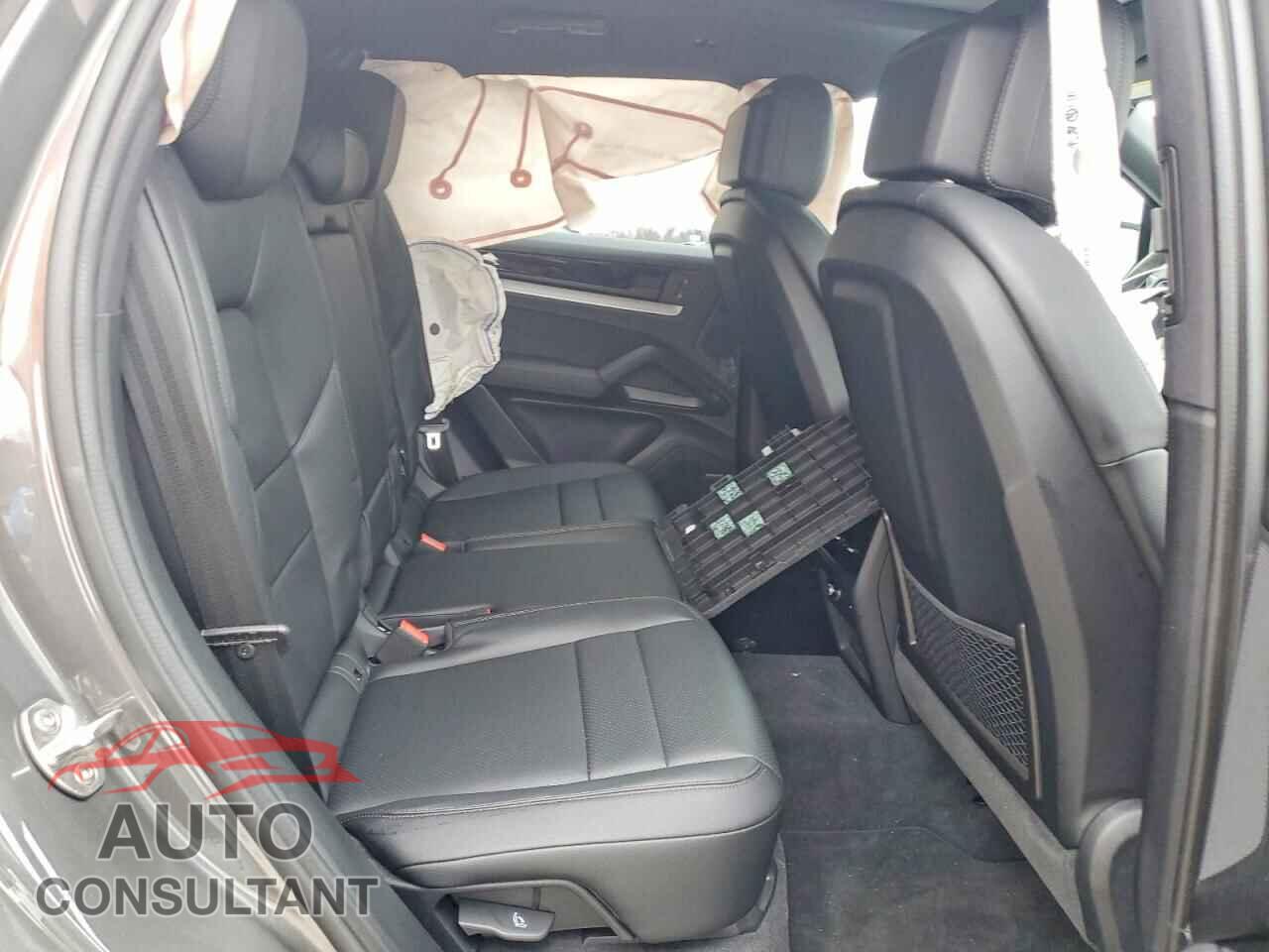 PORSCHE CAYENNE 2024 - WP1AA2AY5RDA13896