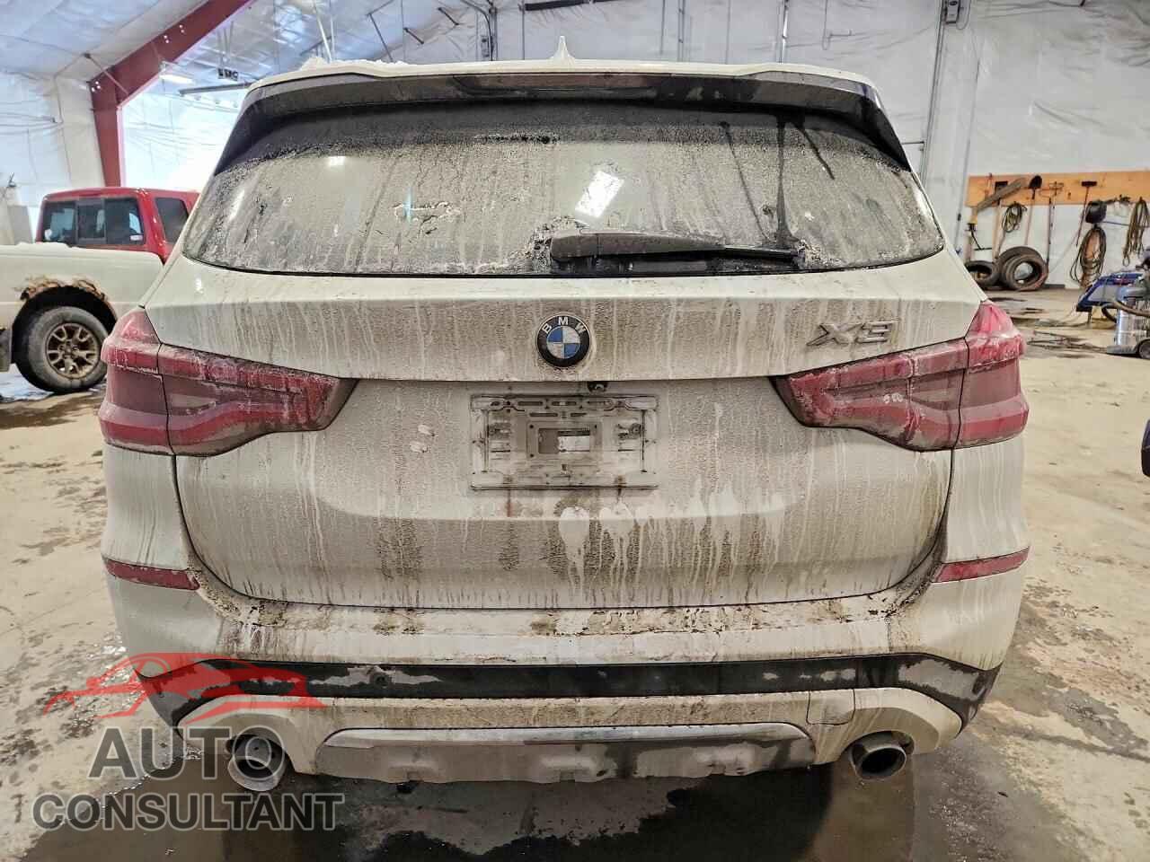 BMW X3 2018 - 5UXTR9C52JLD61214