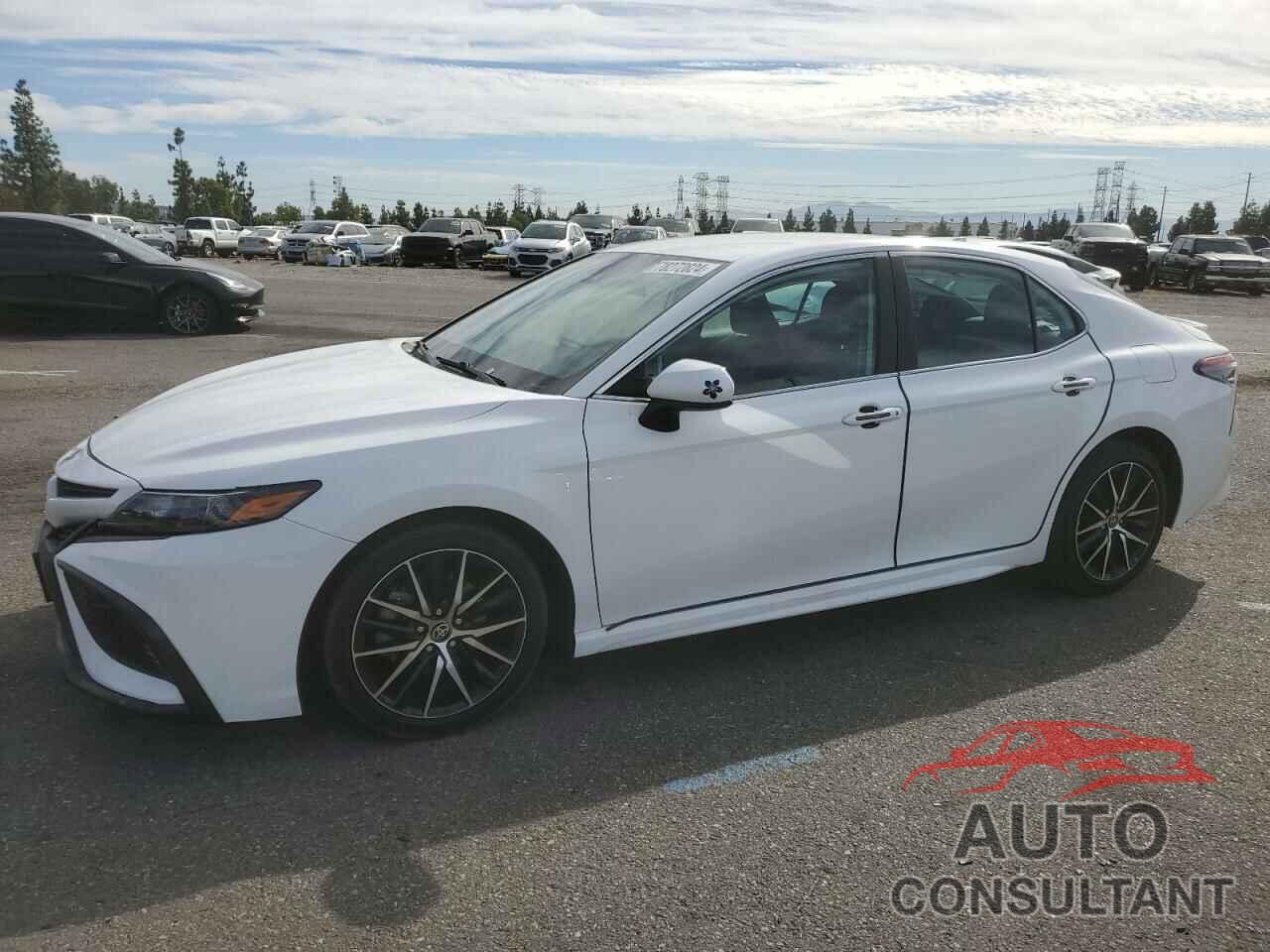 TOYOTA CAMRY 2021 - 4T1G11AK3MU421982