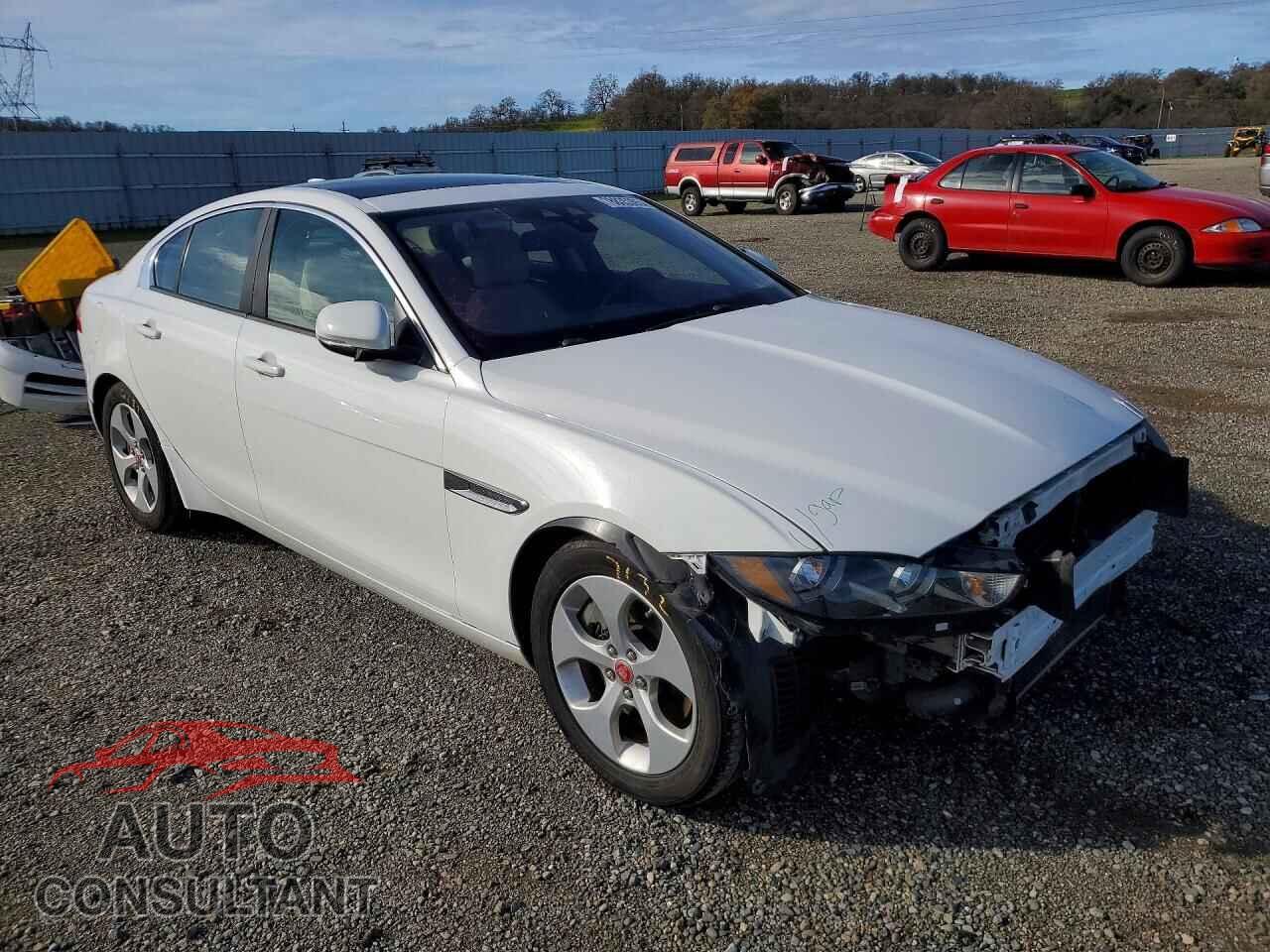 JAGUAR XE 2017 - SAJAR4BG1HA963377