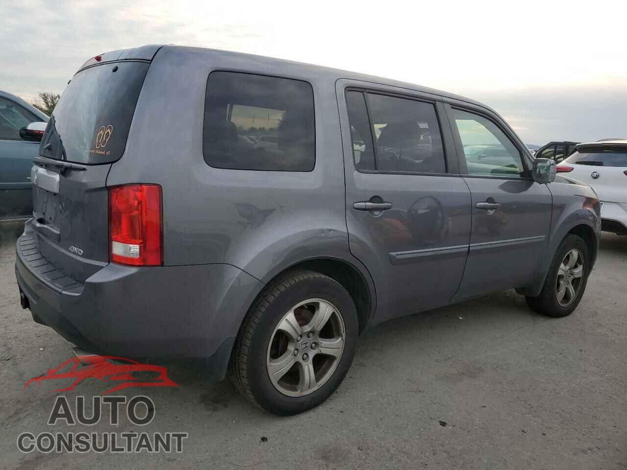 HONDA PILOT 2015 - 5FNYF4H4XFB078506