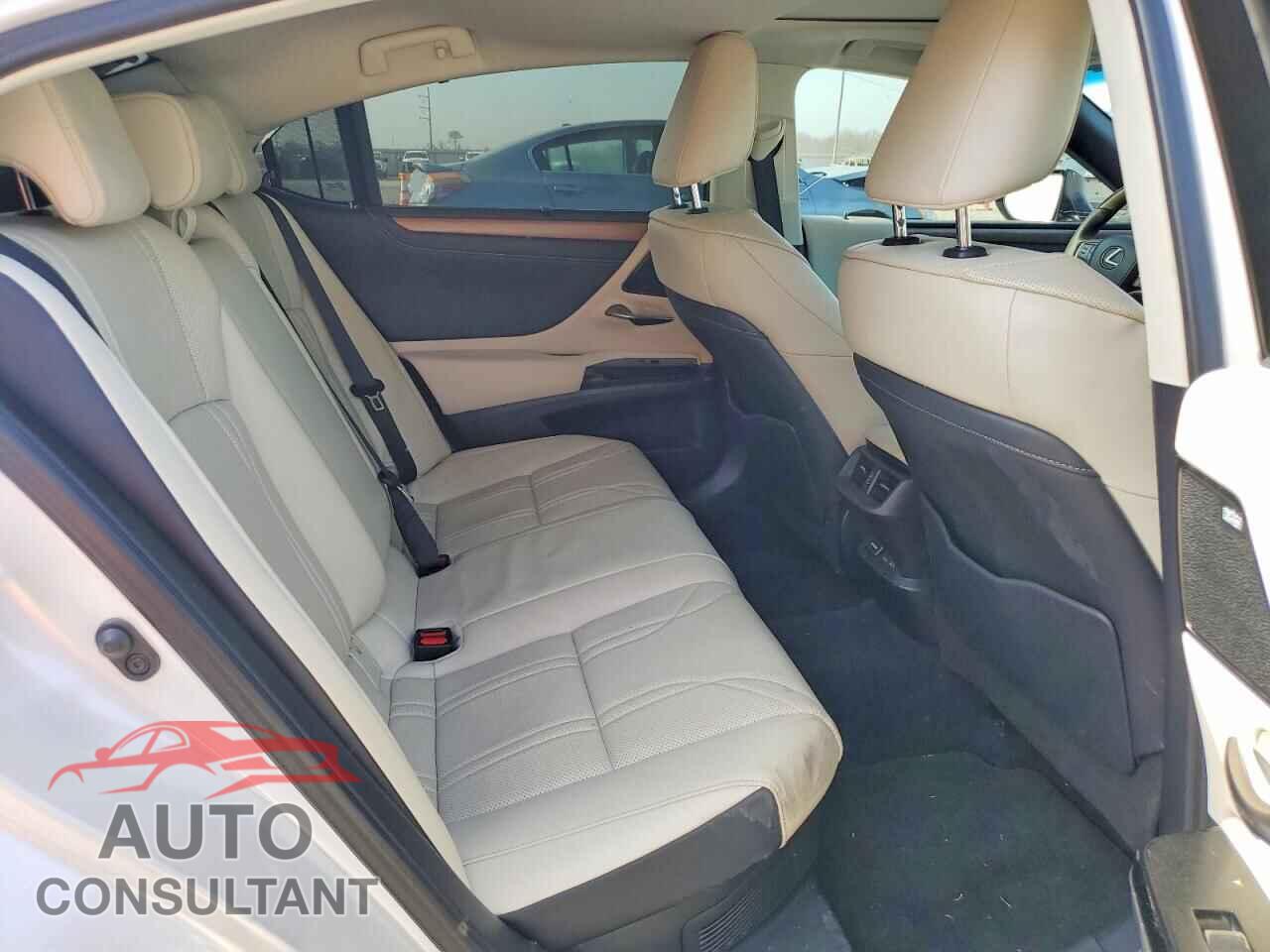 LEXUS ES300 2024 - 58AFA1C19RU038970