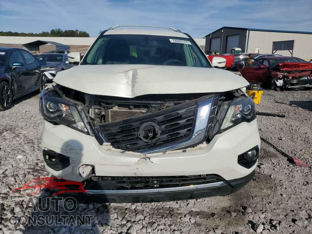 NISSAN PATHFINDER 2017 - 5N1DR2MN1HC910366