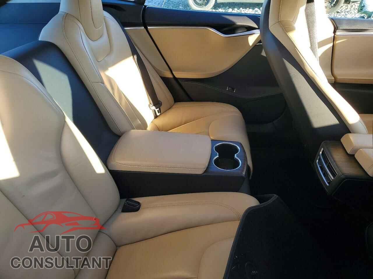 TESLA MODEL S 2015 - 5YJSA4H21FFP77395