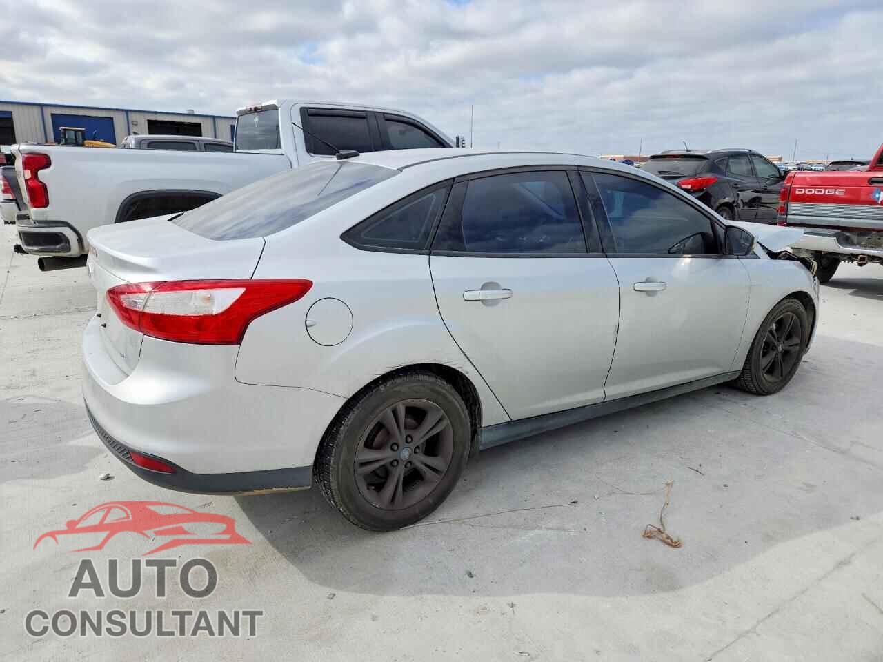 FORD FOCUS 2013 - 1FADP3F22DL196184