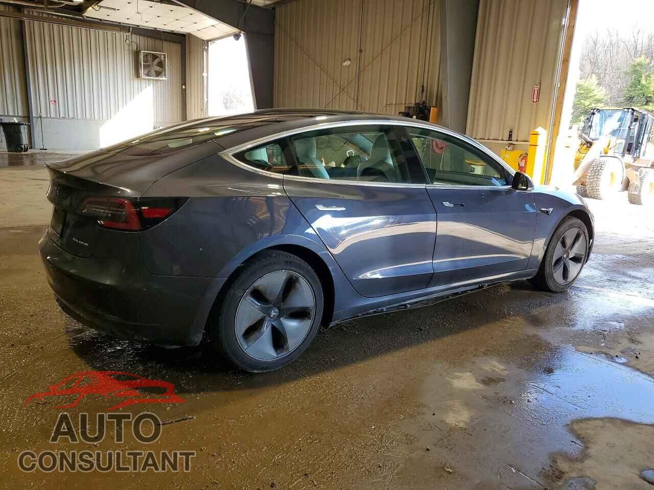TESLA MODEL 3 2019 - 5YJ3E1EB2KF437792