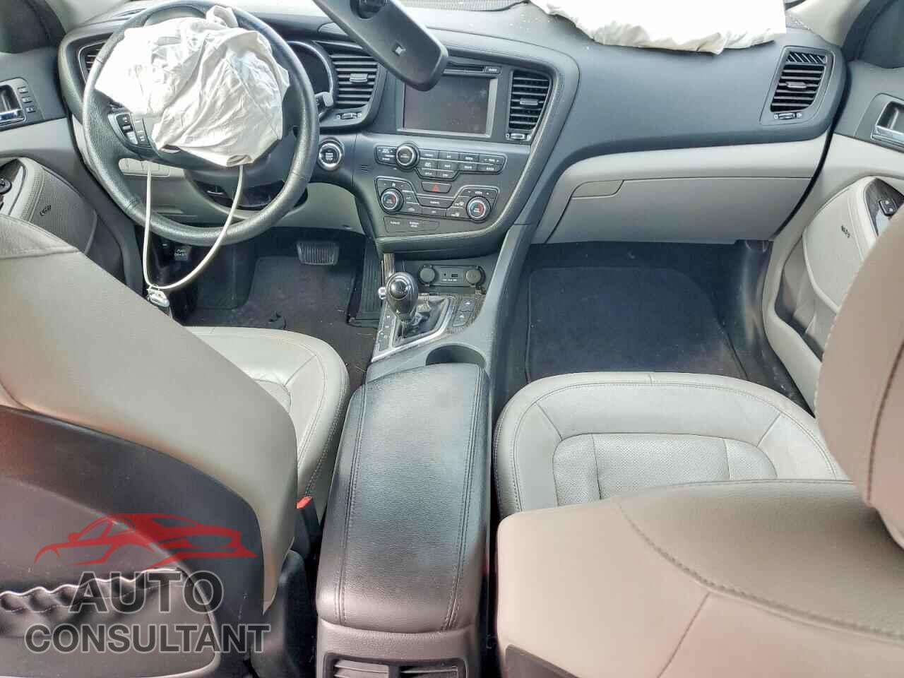 KIA OPTIMA 2011 - KNAGN4A73B5057802