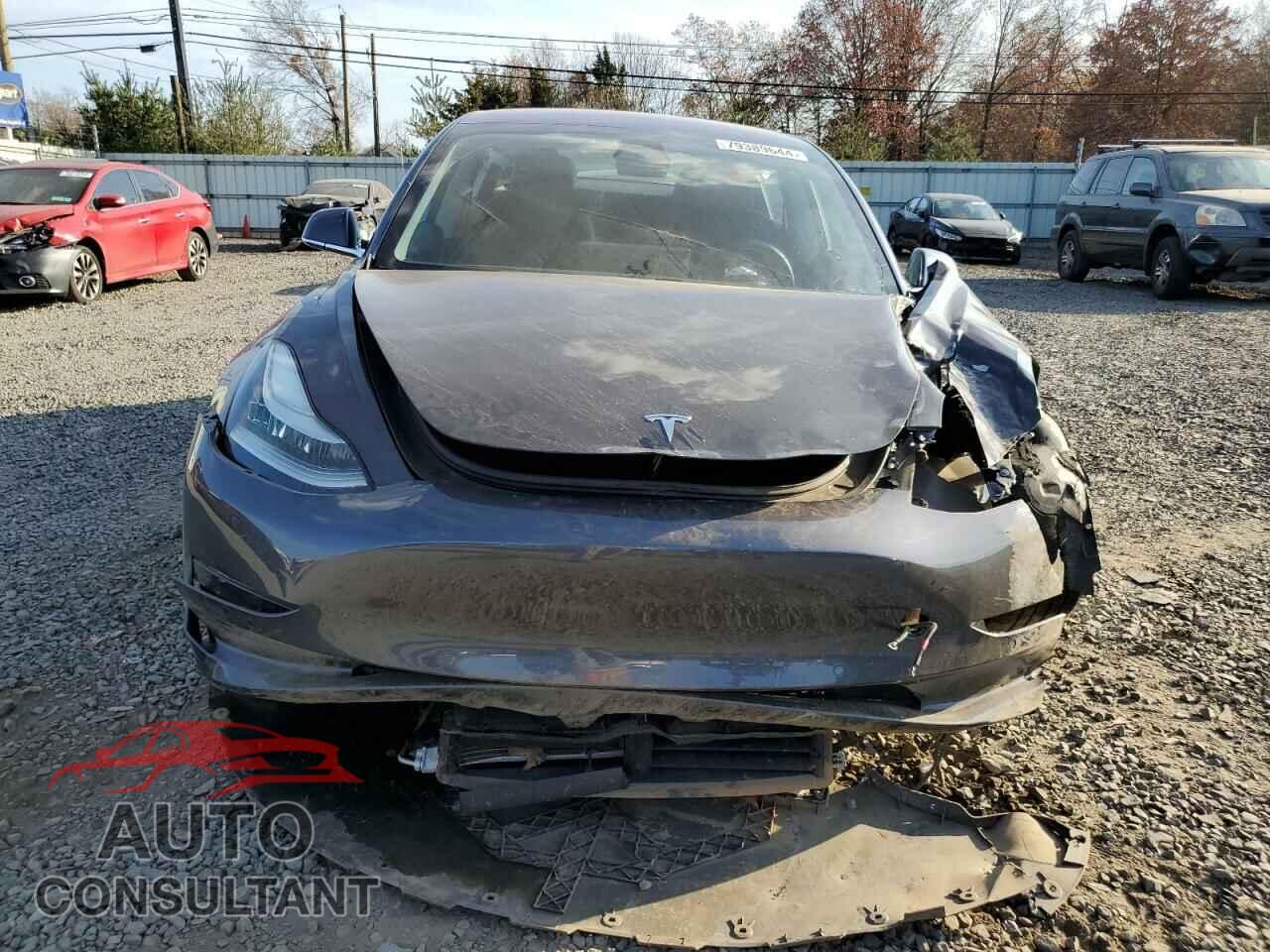 TESLA MODEL 3 2018 - 5YJ3E1EB7JF087106