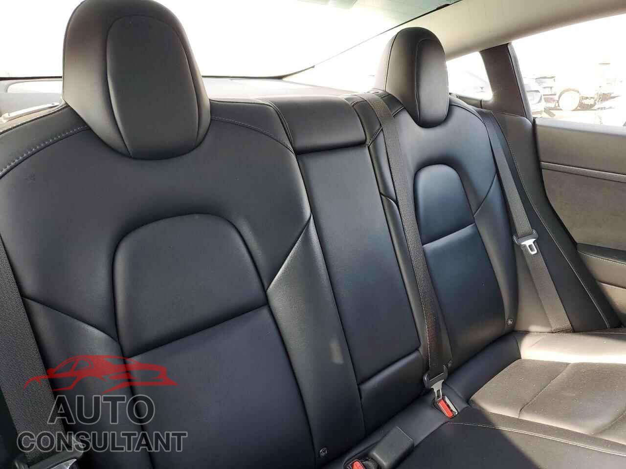 TESLA MODEL 3 2021 - 5YJ3E1EA8MF871273