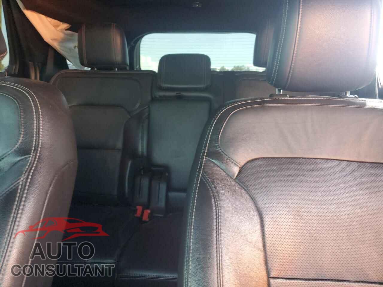 FORD EXPLORER 2018 - 1FM5K7F8XJGB11293