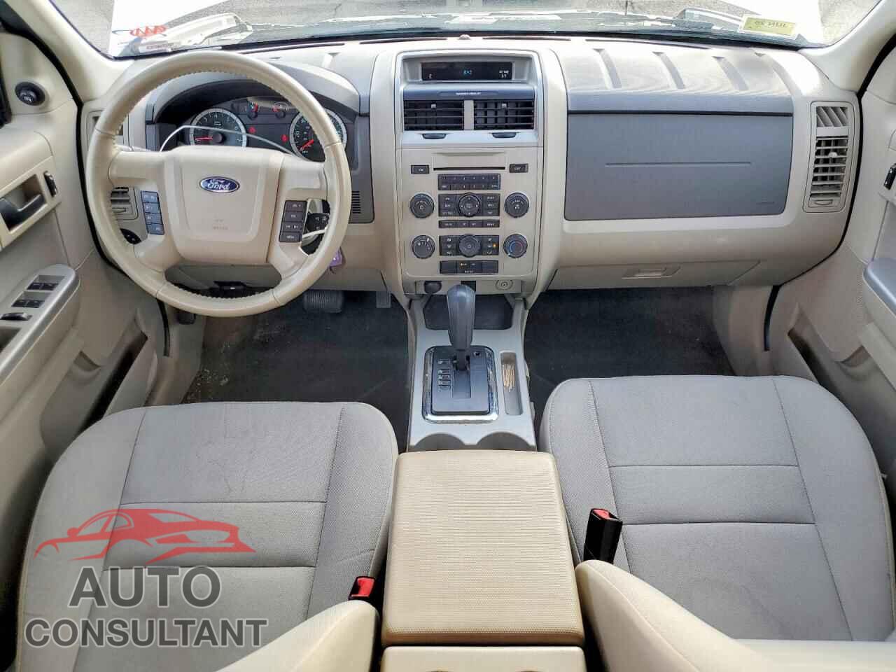FORD ESCAPE 2010 - 1FMCU9DG8AKD28362