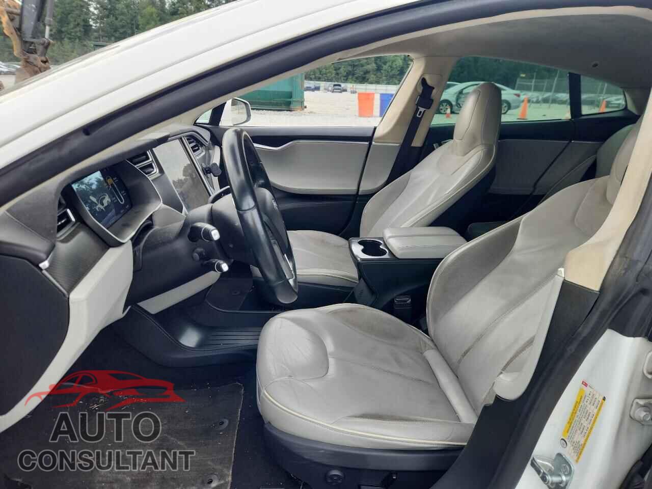 TESLA MODEL S 2014 - 5YJSA1H1XEFP63211
