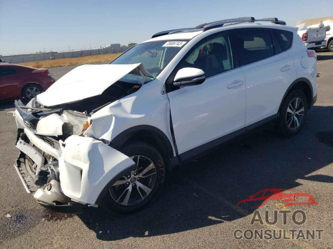 TOYOTA RAV4 2016 - JTMRFREVXGJ090390