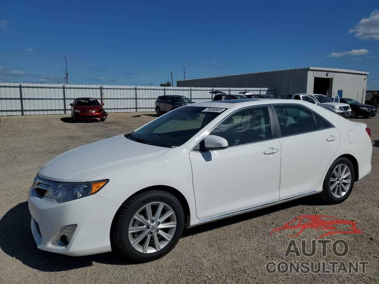 TOYOTA CAMRY 2014 - 4T4BF1FK1ER369912