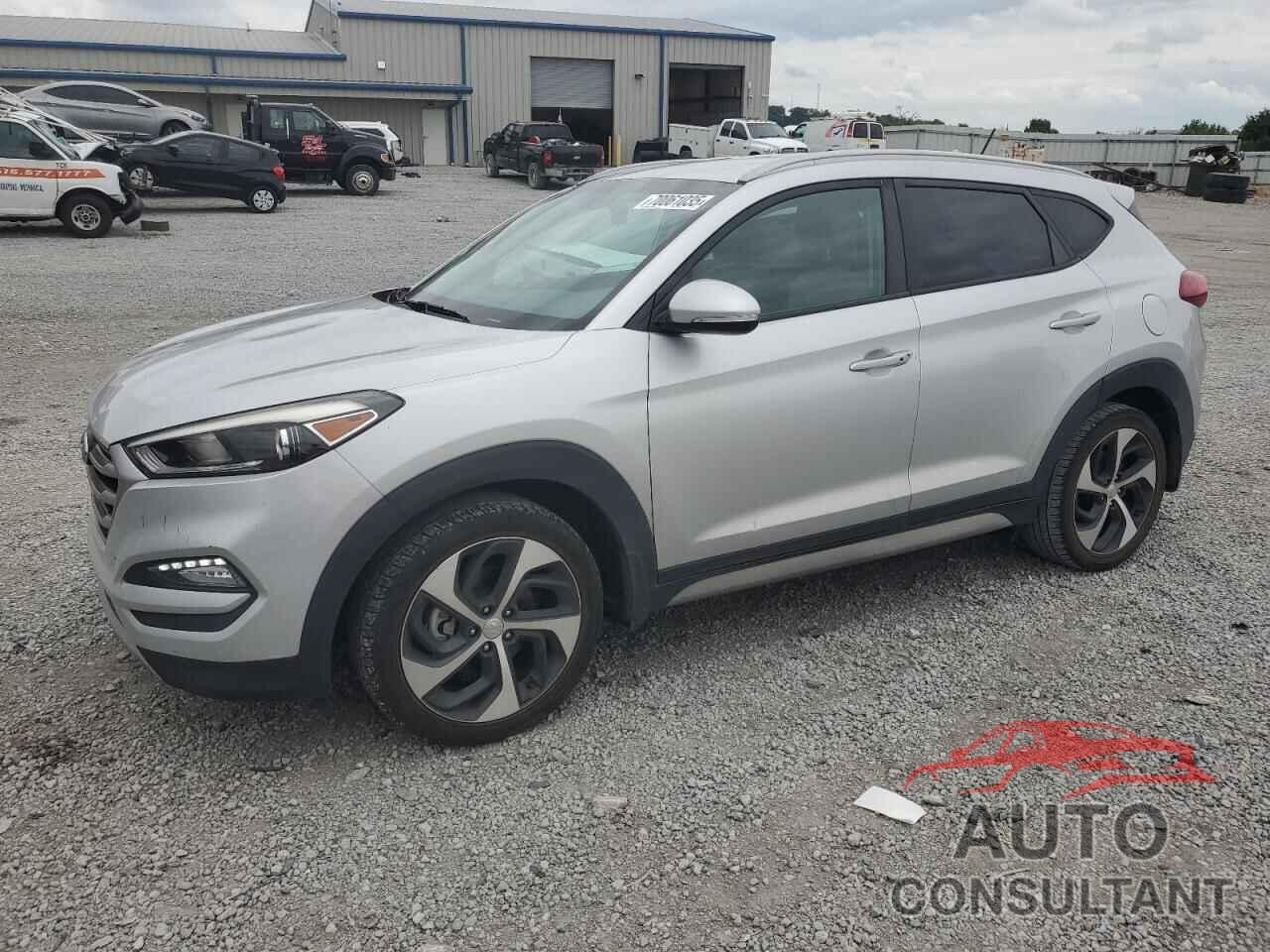 HYUNDAI TUCSON 2017 - KM8J33A26HU522421