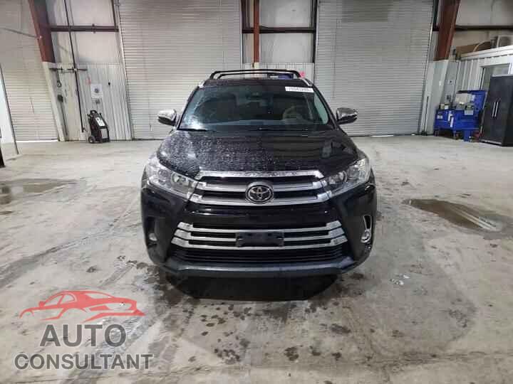 TOYOTA HIGHLANDER 2019 - 5TDDZRFH0KS972741