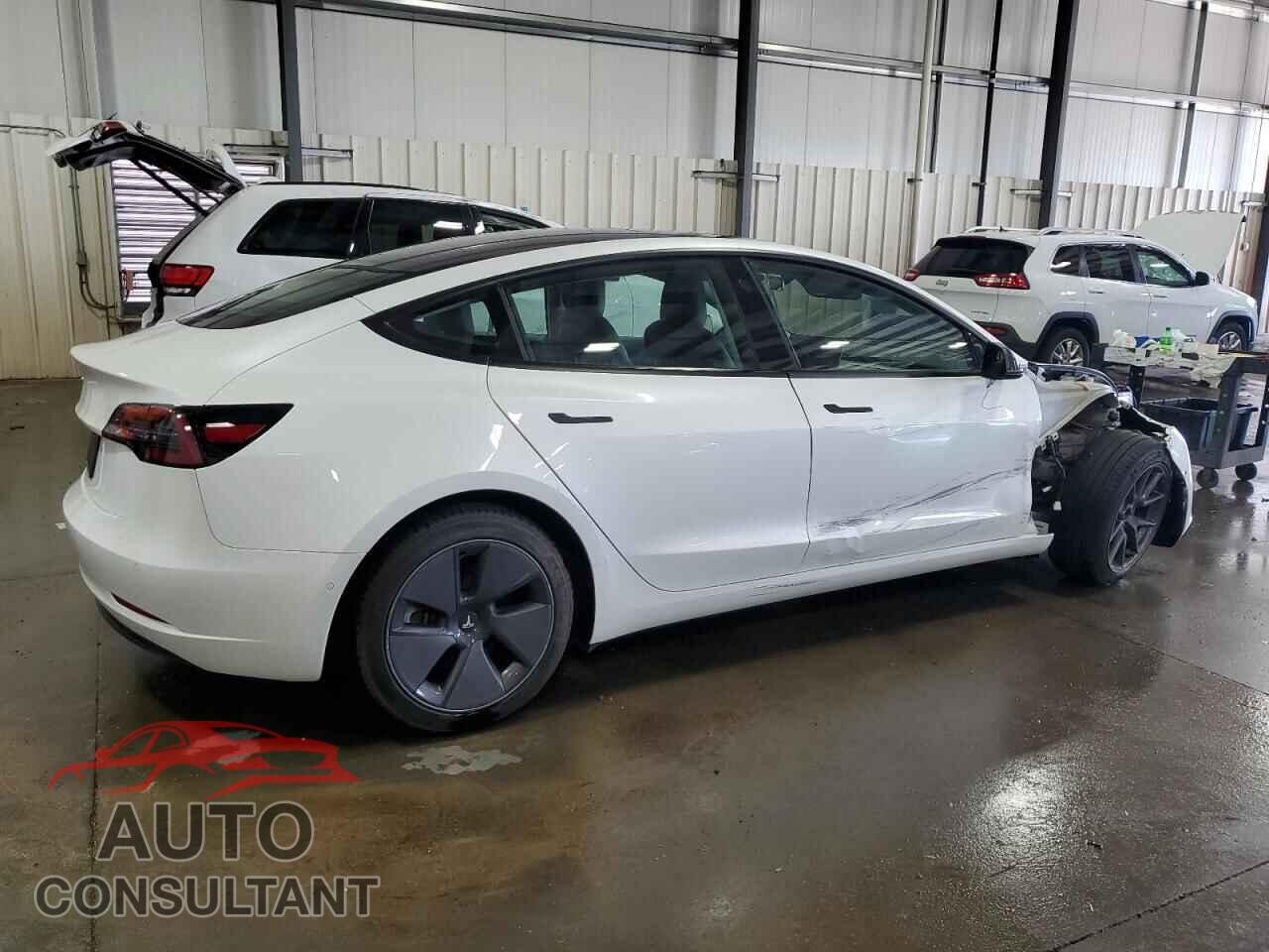 TESLA MODEL 3 2021 - 5YJ3E1EA5MF075709