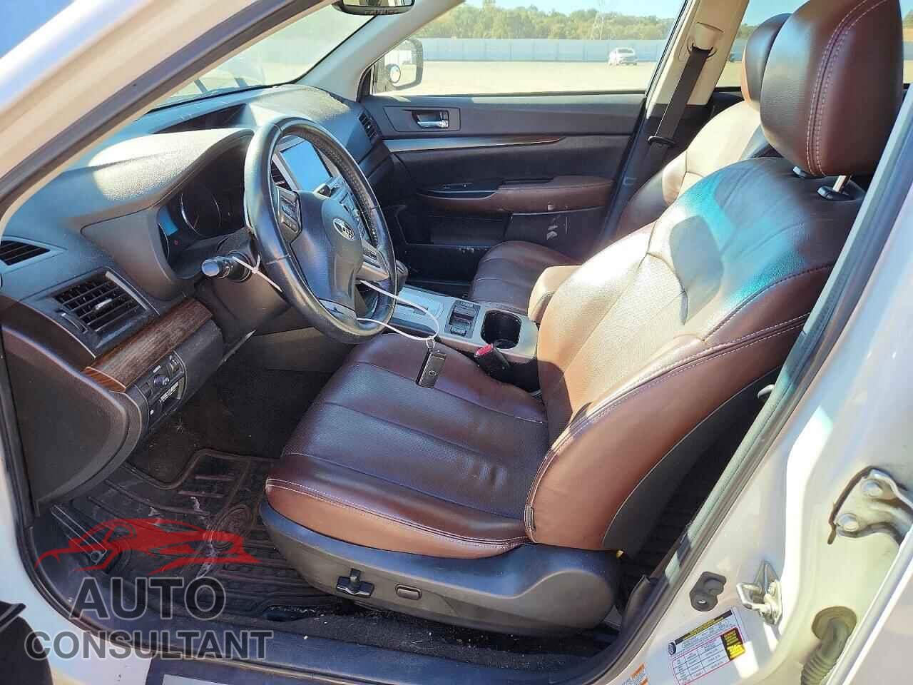 SUBARU OUTBACK 2013 - 4S4BRDSC5D2263121