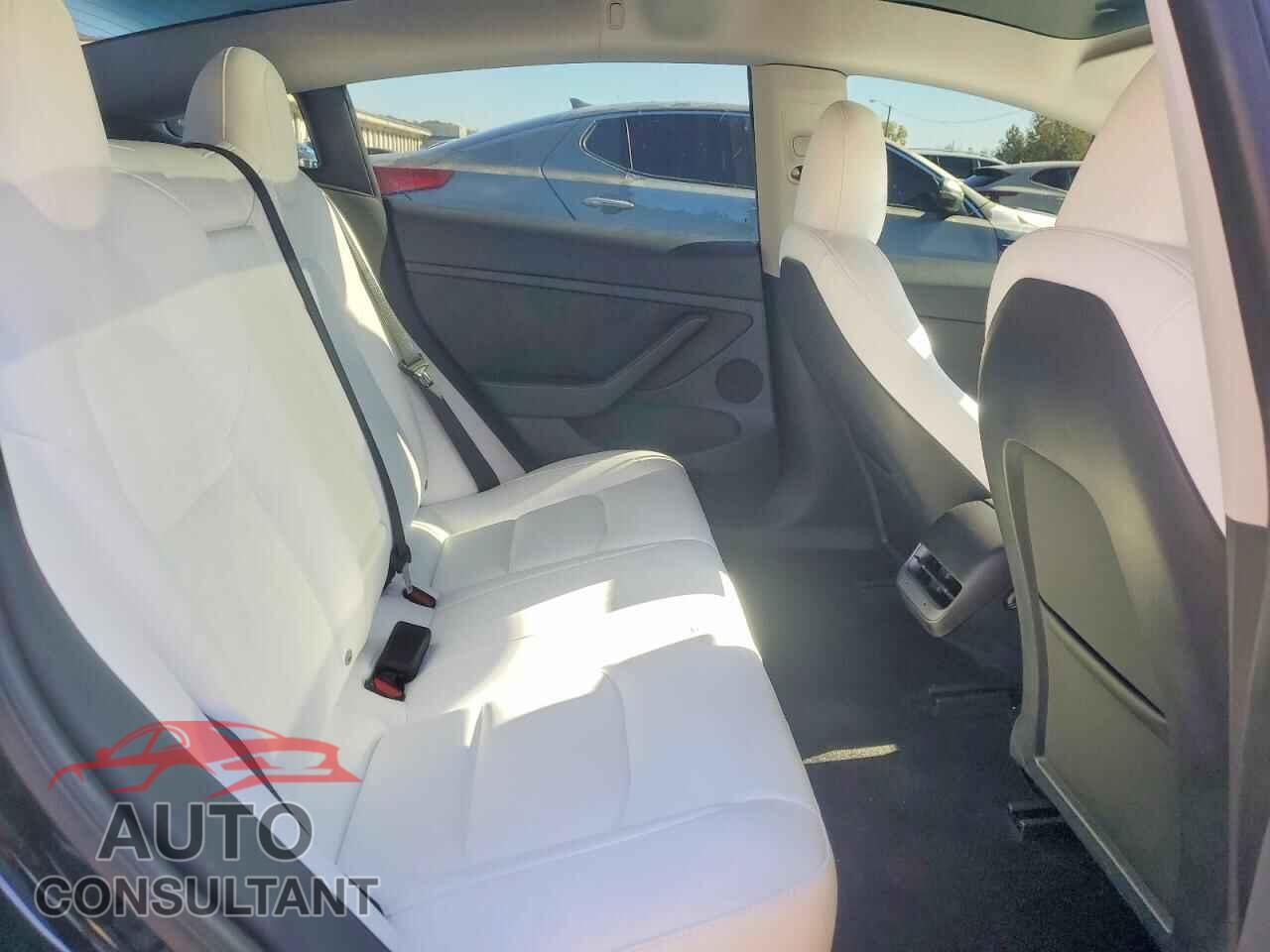 TESLA MODEL 3 2023 - 5YJ3E1EC2PF671981