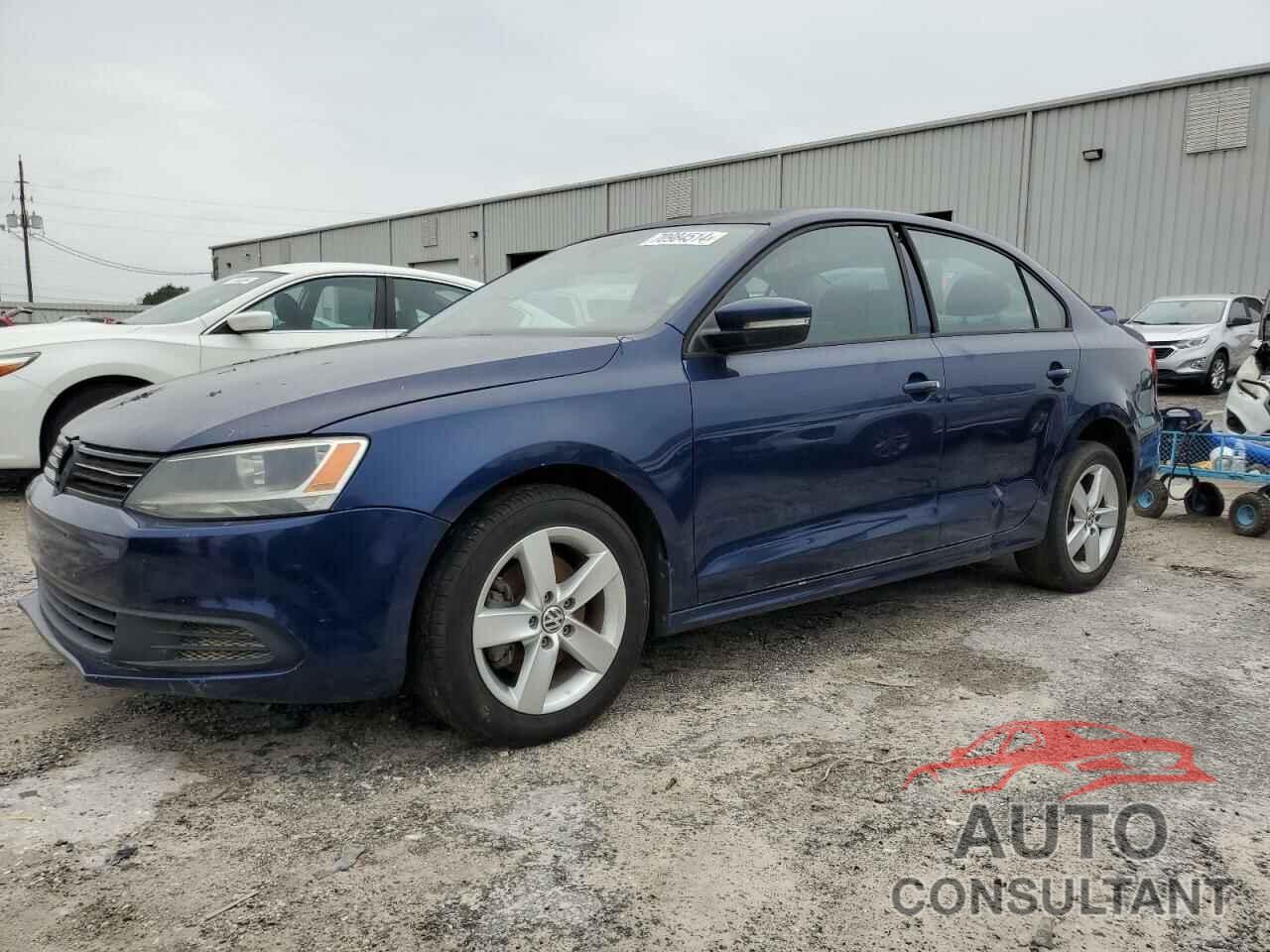 VOLKSWAGEN JETTA 2011 - 3VWLL7AJ8BM097708